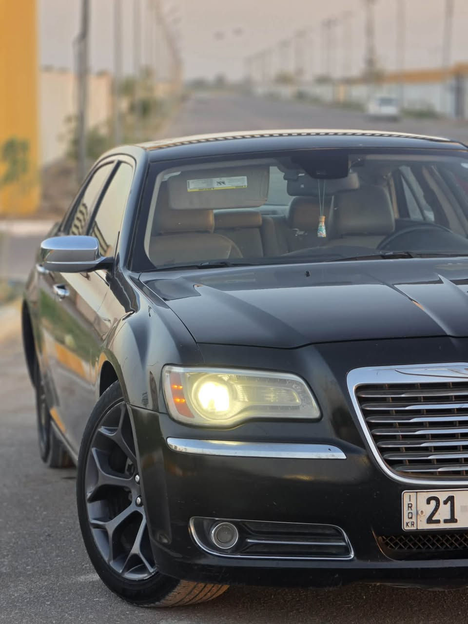 السلام عليكم
اوباما 2012 V6 3600

كندي تو ويل 

مواصفات عاديه 

تشغيل عن بعد

كير طياره 

شاشه جبيره srt

كامره خلفيه 

كشنات كهربائيه جلد بيجي 

ويل 20

***********

بابل الكفل
