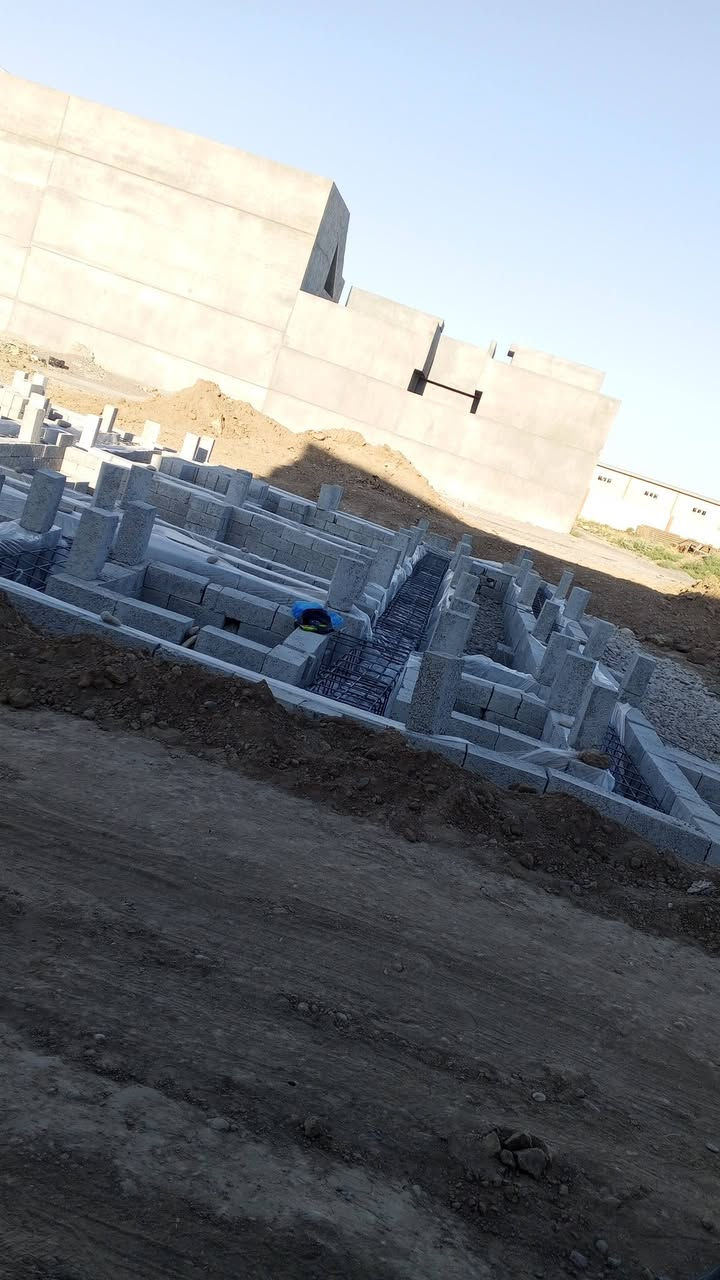 سلام عليكم تسليح ساسات وسعار بلاش وشغل هندسة
ساس 4 شياش  100الف فقط 
ساس 6شياش 150الف فقط 
ولبخ تكعيبات تصفير بيوت  وكلشي نشتغل 
وهاذة باب رزقنة  *********** هاذة رقمي

