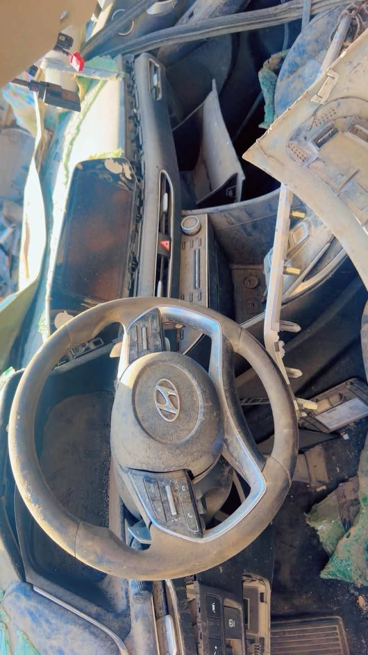 للبيع سوناتا 2022 
أمريكي نص فول صار بيها حادث ابيع ع وضعها رقم بغداد معوقين بعد سنه تصير حرة  وكاله عامة بسم المشتري 
مكينة كير مابيهن شي 
مكاني بغداد العبيدي 
***********
