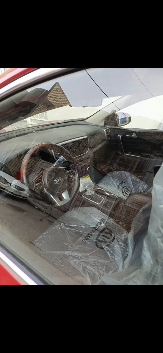 للبيع سبورتج موديل 2021 وارد امريكي رقم الشاصي موجود مواصفات اعتياديه ماشيه 64 الف ميل مكينه 2400 gdi سياره جاهزه ما بيها نقص السعر 162 وبيها مجال رقمي *********** مكاني بغداد الرصافه
