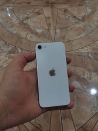 ايفون SE ٢٠٢٠ • ذاكرة ٦٤ • بطارية ٧٦٪