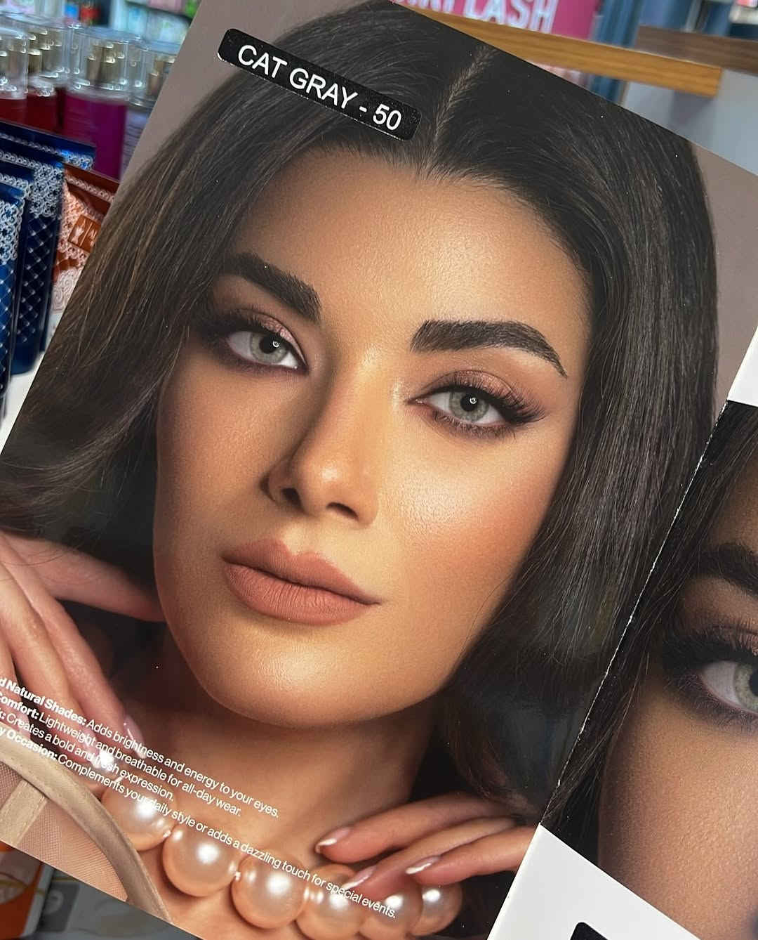 عدسات كوكي الشهرية 👁️🩵

نص مكتوب في الصور:
- عدسات كوكى الشهرية كولش حلوة ومريحة بالعين وخفيفة تجنن وبيها كل التدرجات
- LIGHT GRAY - 80