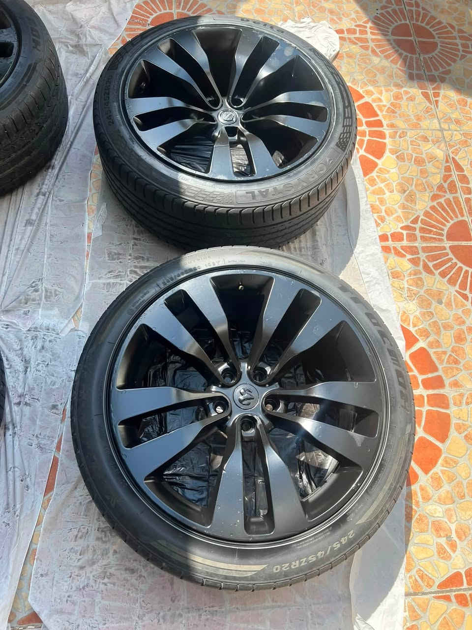 ويل حجم ٢٠ srt بيع مراوس بي مكانين ثلاثه لحيم ويا تايرات نظيفه ويا تايرات ٤٠٠ الف بدون تايرات ٣٥٠ الف مكان دهوك *********** بيع مراوس
