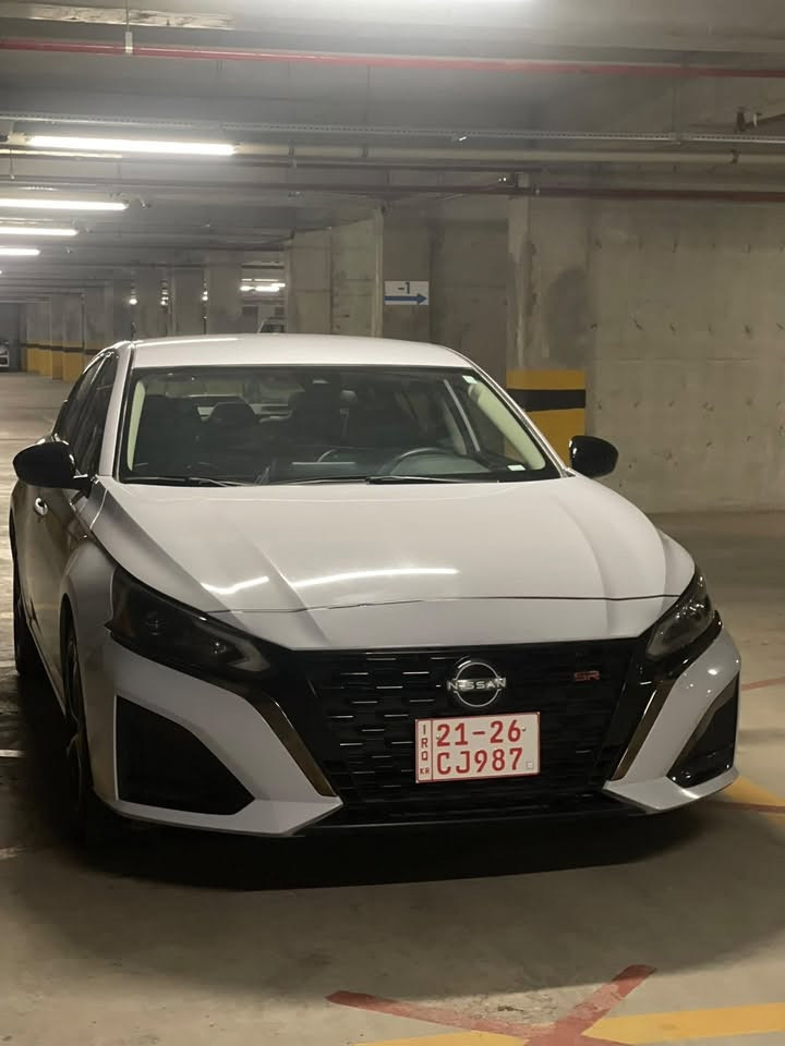 Nissan Altima 2024 Sr
سيارة بدون ارباك 
قطعة واحد صبخ 
باب سايق
موصفات فول بدون فتحه 
عنوان اربيل مدينة معارض 
رقم *********** واساب 
سعرها 170$
