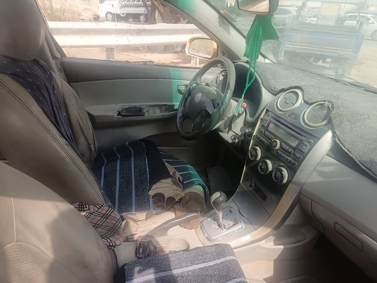 بي واي دي • ٢٠١٣ • جوم حديد