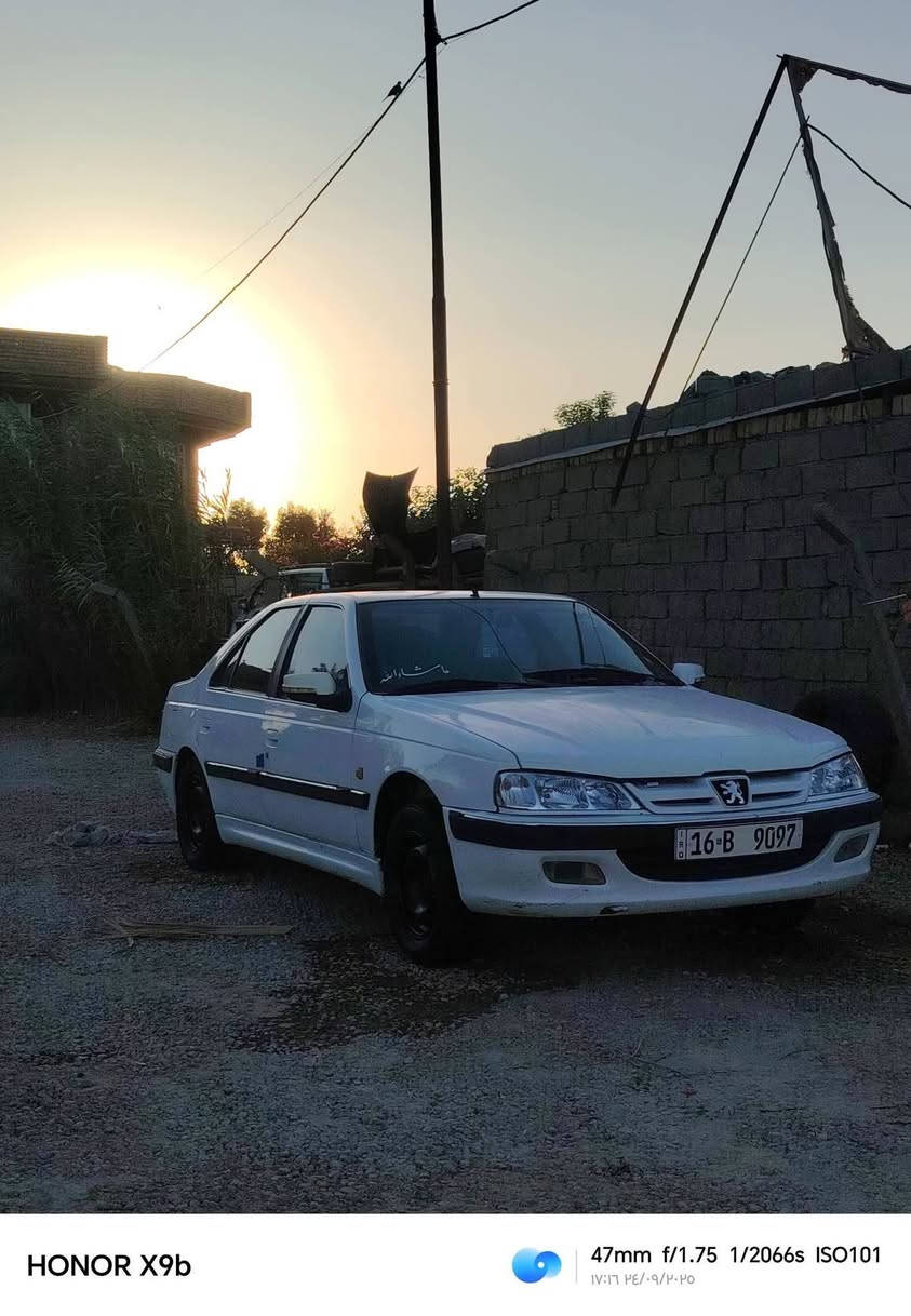 سلام عليكم بيجو بارص ٢٠١٢ كفاله عامه من صبغ وتبديل وظربه مكينه كير حداديه تخم تاير تبريد تدفئه كهربائيات كله جديد بسمي مشروع وطني  كشنات ملكه السعر ٤٥ وبيه مجال بسيط لاستفسار ***********
