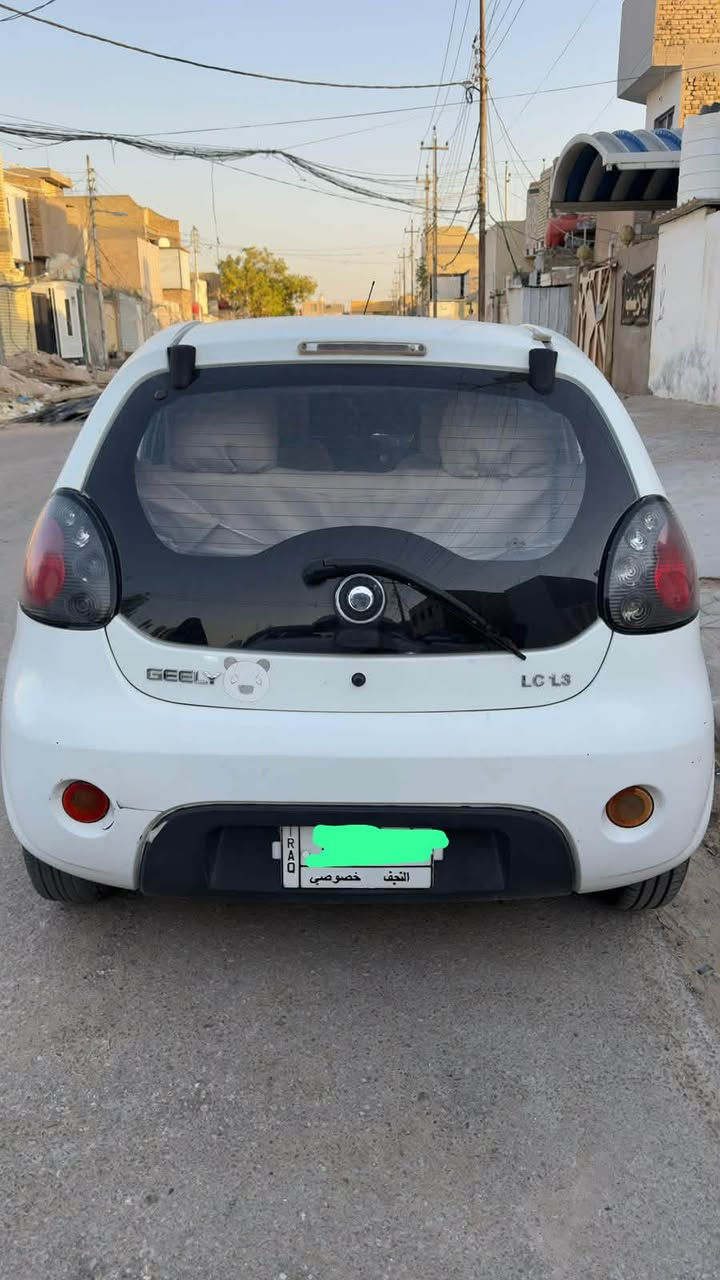 سيارة باندا موديل ٢٠١٣ 
السيارة نظيفة و مرتبة و جاهزة للاستخدام ما بيها نقص 
التبريد جديد و تبريده ممتاز 
بس الدعامية مكسورة و واضحة بالصورة 
مكاني النجف

السعر ٤٥ ورقة 

للاستفسار ***********
