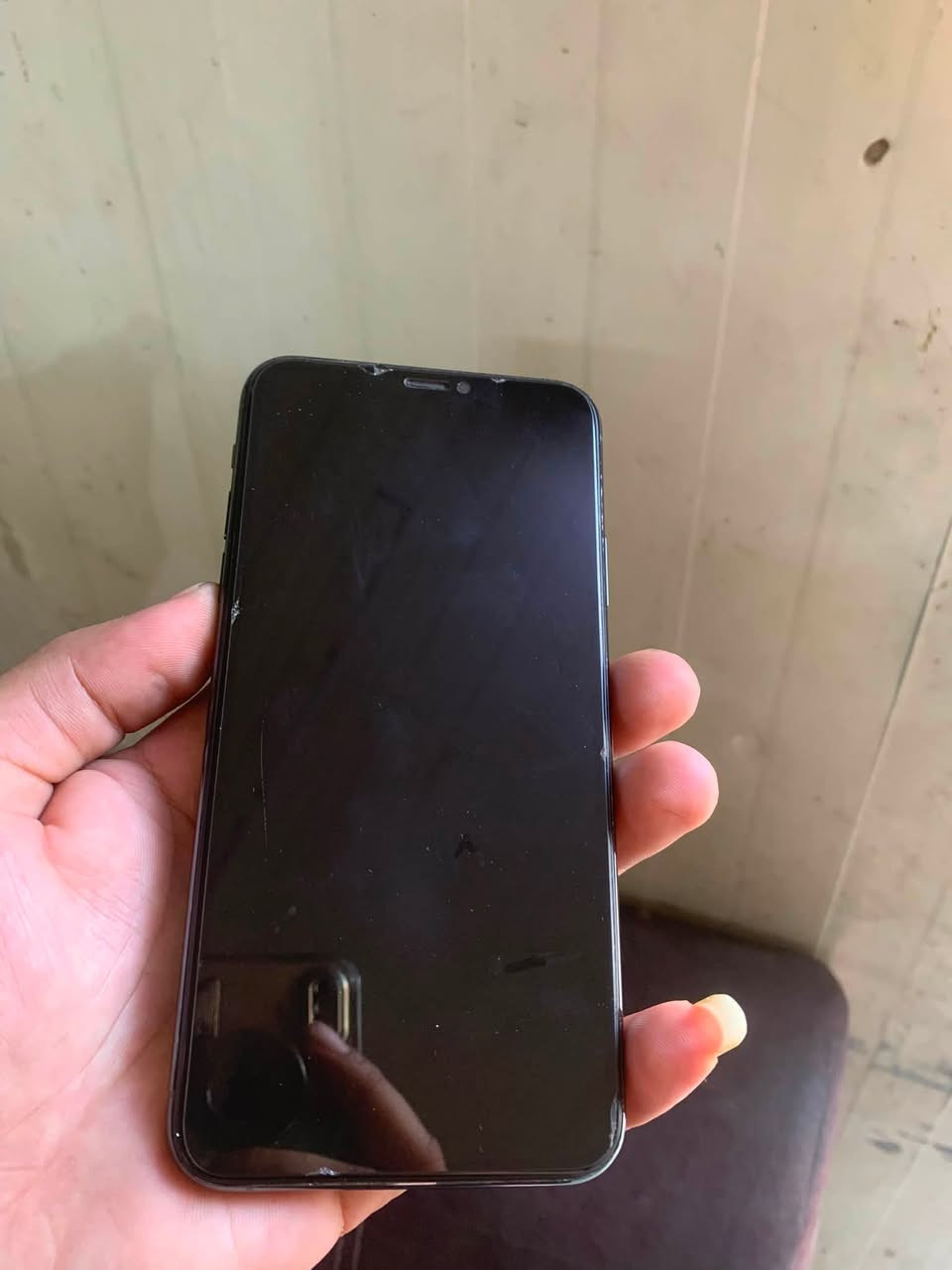 ايفون١١ برو ماكس
جهاز حلو ونضيف مال جناي 
جهاز امبدل بي شاشه اصليه تفصيخ 
وبطاريه نوعيه جيده شحن يوم كامل 
فيس ايدي يشكل 
حاله جهاز جيده انترنيت مخابره سمكرت شغال 
جهاز كله شغال 
مكاني بغداد مدينه الصدر 
سعر ٢٣٠ ربي مجال بصيط 
هاتف ***********
