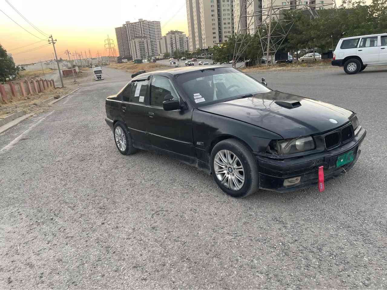 *********** 
١٤گەڵا کەمئک معامەلە 
Bmw1992 
520گئر عادي   
گێرو مەکەیەنە بە شەرت تەقەو ڕرەقە بە شەرت  باتری تازیە کارەبای بە شەرت بێ دەعمو لێ دراویە  ئاڕمی بلاستیک بە شەرتی ئەوەلیات  شوێن سلێمانی Singapore
