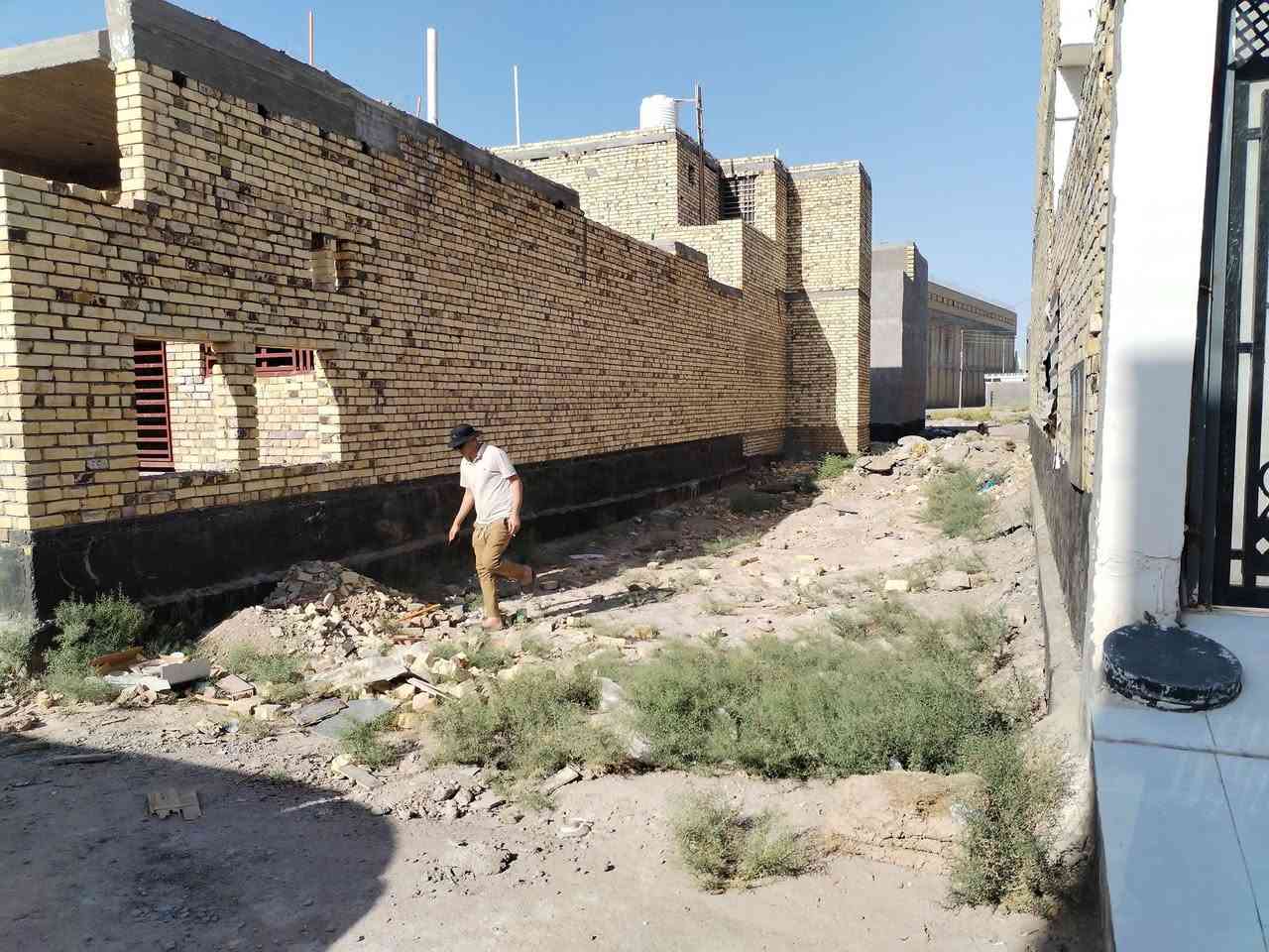 أرض للبيع في منطقة حجي حسن المساحة 120 متر  للاستفسار الاتصال على الرقم ***********
