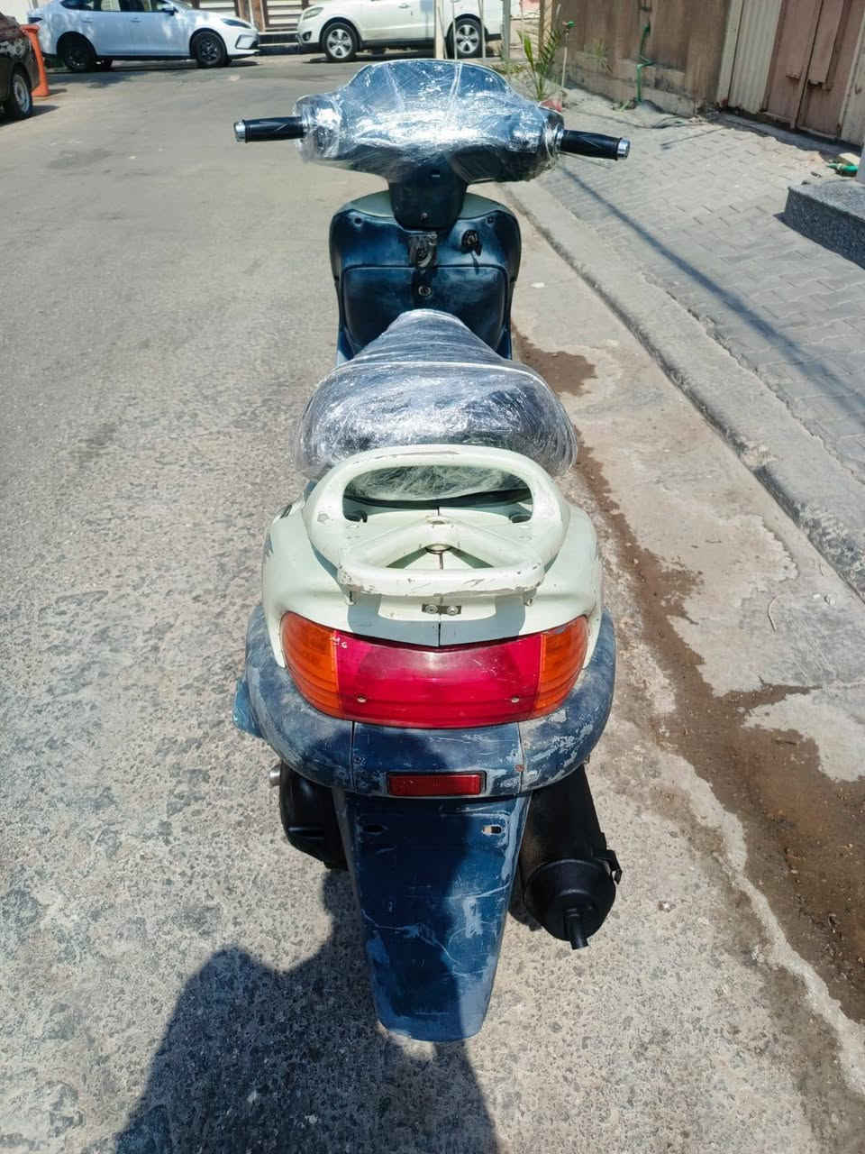 دراجه للبيع فحل جاهزة سلف هندر لايت اشاير هورن دبلات جكات بريكات باتري جديد شلعته كلش قويه محرك ناعم لاتبخير ولاصوت دراجة خدميه وياباني سعره 275 بيه مجال نجف حي السلام ***********
