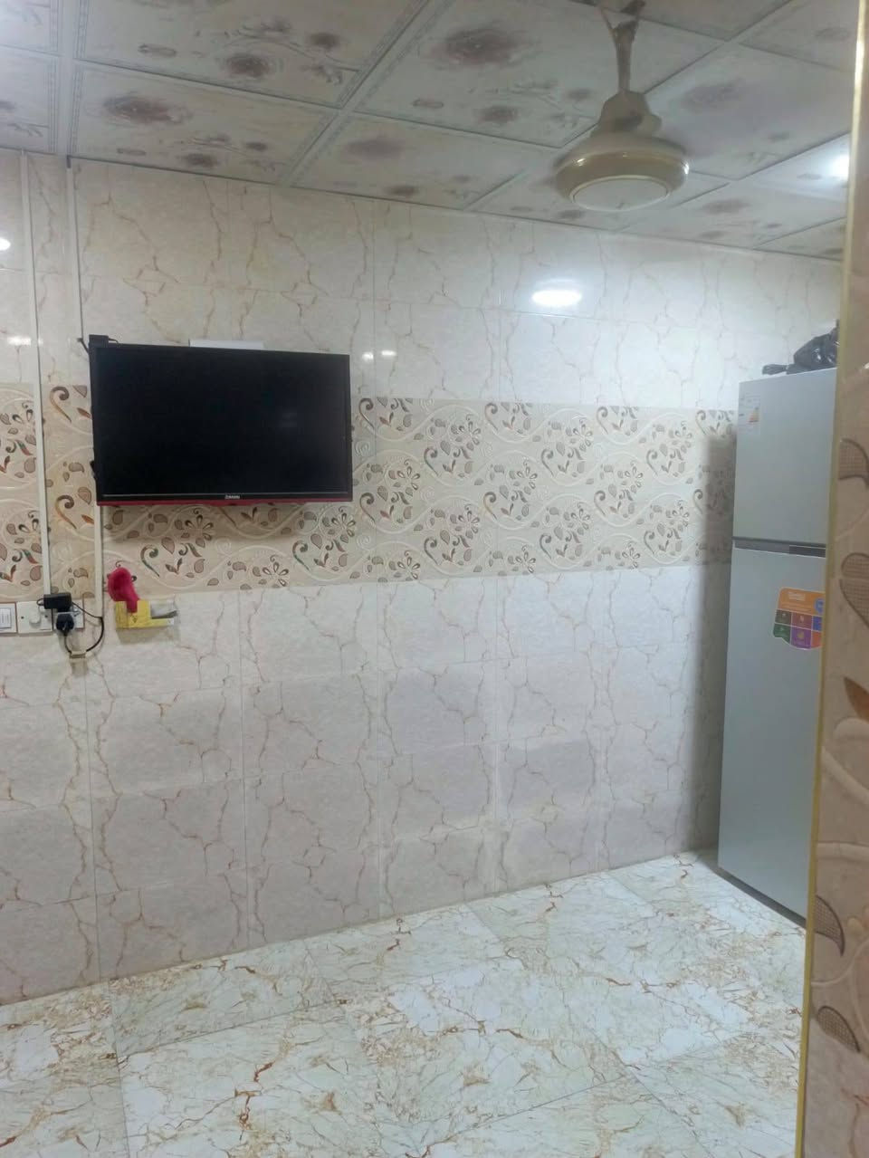 من رخصة الادمن بيت للبيع.
حي رمضان. شارع البستان
مطلوب مبادرة كلشي عليه
آبّـــــــيـــــــّع نـــــــٌقــــــد 
واني اسدد خل اتصير
المعلومة واضحة لَطفــــــاً
آبّـــــــيـــــــّع نـــــــٌقــــــد
واني اسدد للمصرف
((   المواصفات   )) 
.. طابقين. عكادة
اربع غرف نوم
استقبال كبير
صحيات داخلية وخارجية
للاستفسار اكثر الاتصال على
***********
