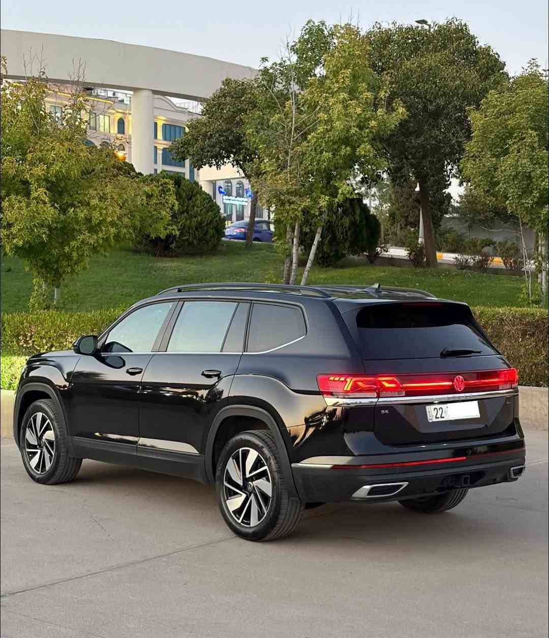 السلام عليكم ورحمة الله وبركاتة 

VolKswagen  Atlas  SE    2024

ضرر : فقط جاملغ وشويه بنيد بدون داخل شرط فحص

 المواصفات :

داتاشو 

بصمة تشغيل

بصمة أبواب

تشغيل عن بعد (Remote Start)

صندوق شفط كهربائي

رادار أمامي (تحديد مسار)

رادار جانبي (نقاط عمياء)

رادار خلفي (تحذير من الاصطدام)

كاميرات محيطية 360°

سستم سماعات FENDER

تحكم وضعيات القيادة Drive Modes 

اوتو بارك Auto Park

تبريد مركزي لمس

كشنات ميموري

كشنات جلد

کشن تدفئة و تبرید

هاند بريك بصمة

Android Auto 

Apple Car Play 

مانع انزلاق+ABS

شاشة كبيرة لمس

حساسات خلفية+ كاميرا 

تحكمات استيرن

فور ويل 4X4 

اوتو ستارت Auto start 

اوتو ستوب Auto Stop

السياره  رقم اربيل بااسمي

مكان: بغداد 

رقم: ***********

السعر( $ 260)
