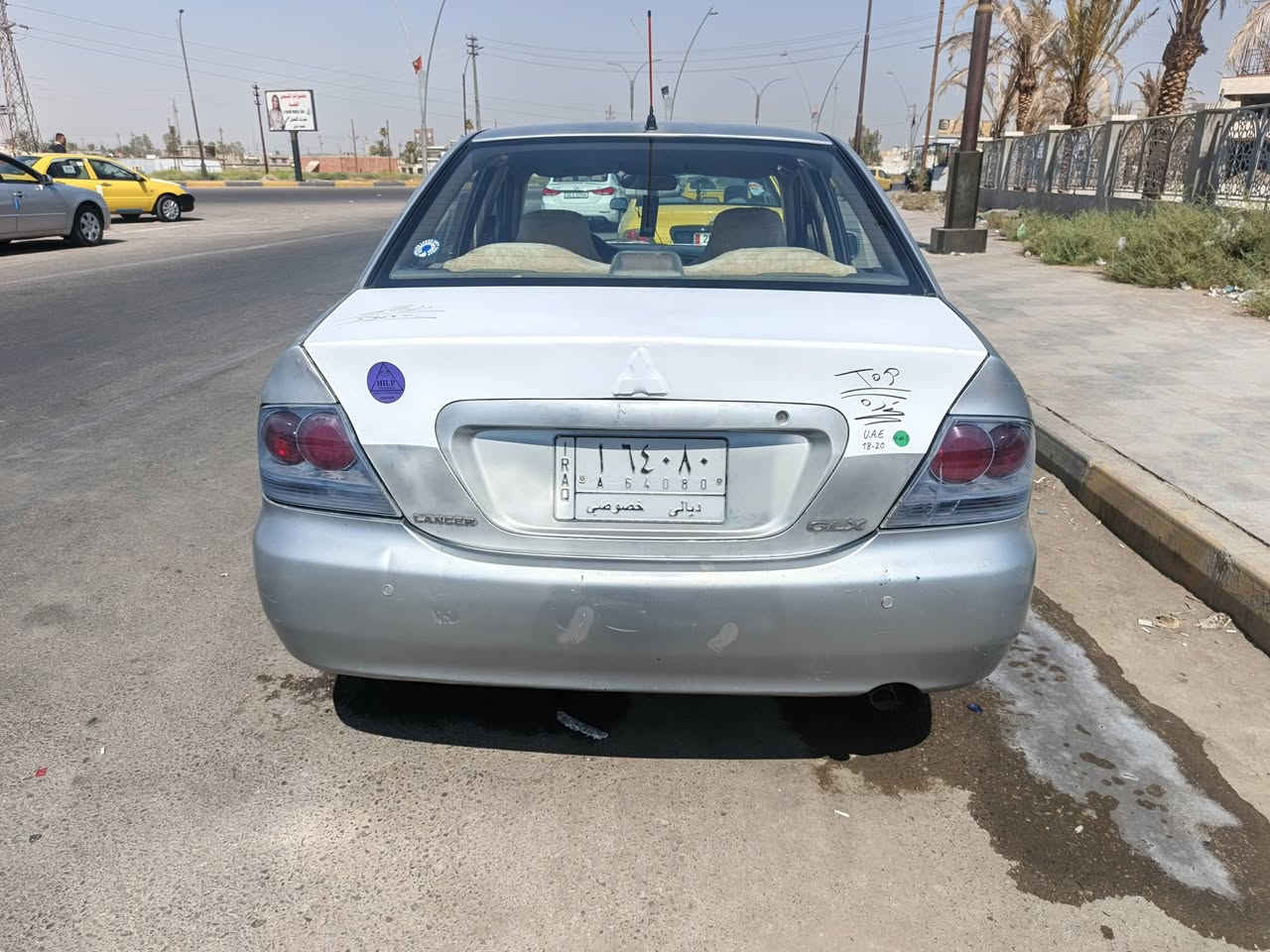 ألسلام عليكم مكلف بلنشر لانسر ٢٠١١للبيع سياره جاهزه محرك كير تبريد تدفه تخم تاير محرك الشركه قبق أسود المرغوب السونار موجود بل منشور شرط التحويل رقم ديالى لاتصال رقم الهاتف *********** السعر ٧٢ وبيه مجال كلش قليل
