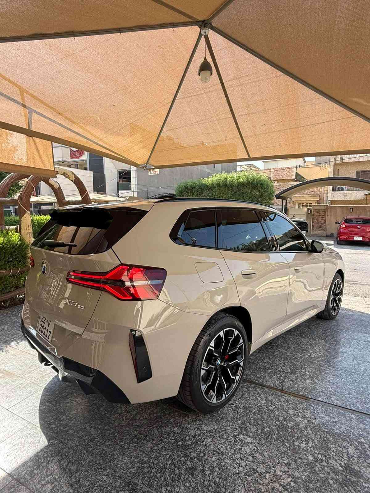السلام عليكم Bmw x3 للبيع فقط 
موديل 2025 
وارد امريكي 
الضرر مالتها فقط دعامية 
مثل ما موضح بصور 
السيارة فول موصفات 
4 سلندر 
رقم اربيل 
مضلل السيارة 
ماشية 9000 كيلو متر تقريباً 
للاستفسار الاتصال 

‭***********‬
