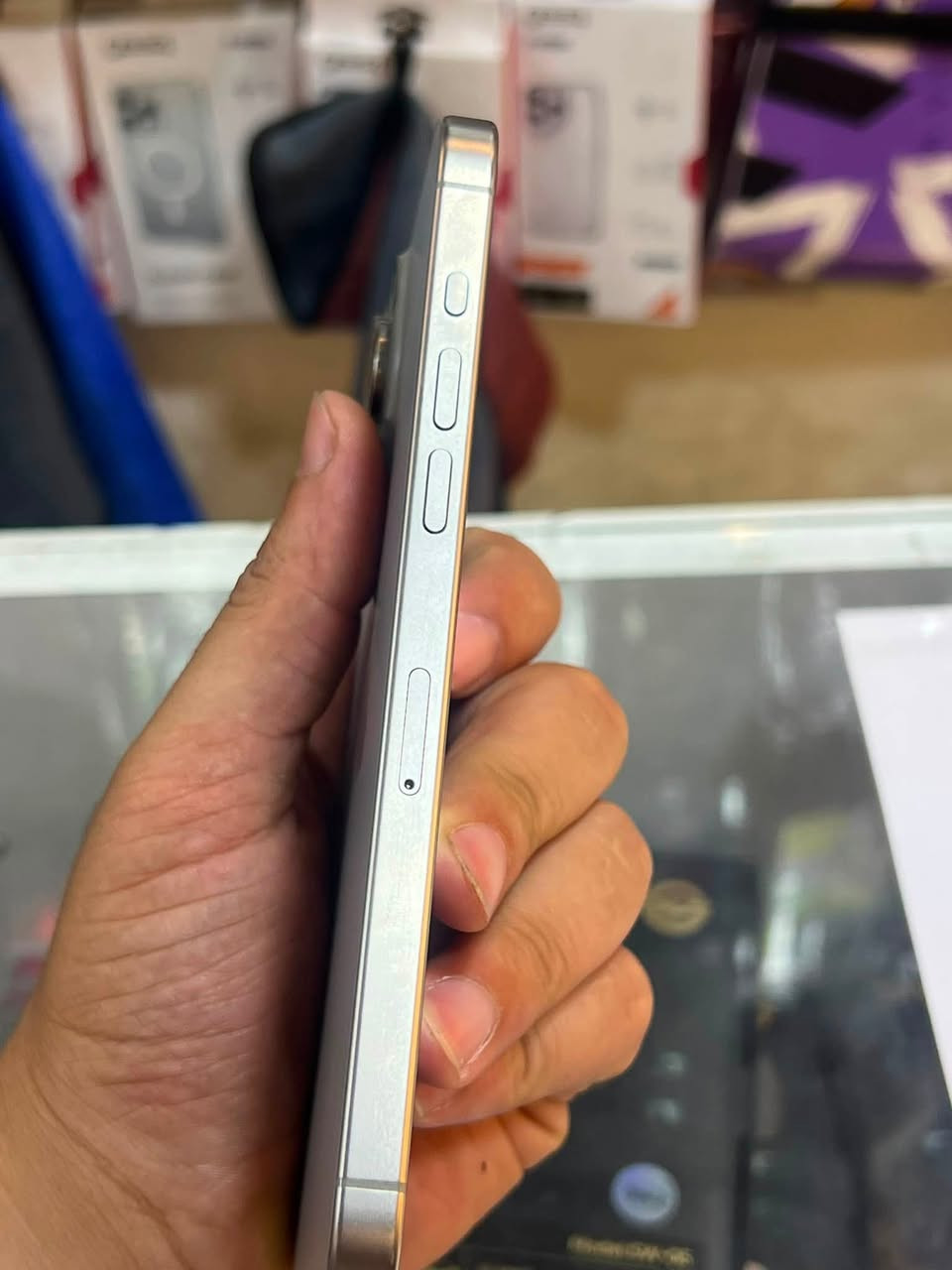 � للبيع iPhone 15 Pro Max 🔥

📱 اللون: Silver Titanium 🤍
💾 الذاكرة: 256GB
🔋 صحة البطارية: 84%
📶 شريحتين SIM دبل سيم
🌍 النسخة: CH
موصل ميثاق  ***********

