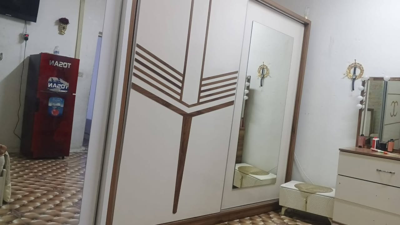 سلام عليكم 🌸غرفه تركيه للبيع مستعمل قليل 5قطع للستفسار ***********
