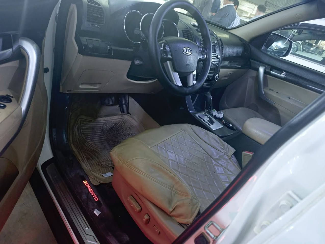🚘🔥 كل ما هو جديد تجدوه يمنا مع
FIRAS CARS 🔥
للبيع نقد فقط 💵
⚠️ إخوان فقط نقد، رجاءً
🔥 للعشاق سيارات الـ 7 راكب 🔥
إذا تدور سورينتو خليجي نظيفة وفول مواصفات، هاي تستحق المشاهدة 👌
🔹 كيا سورينتو خليجي
🔹 موديل 2011
🔹 رقم أربيل
🔹 مكينة 4 سلندر 2400
🔹 فول مواصفات
🔹 كشنات جلد
🔹 بصمة تشغيل
🔹 بصمة أبواب
🔹 بانوراما تطكين
🔹 كشن السائق كهربائي
🔹 3 صفوف / 7 مقاعد
🔹 تحكمات ستيرن
🔹 3 قطع تبريد
🔹 وغيرها من المواصفات
✅ السيارة كفالة بدون صبغ
⚠️ فقط ملاحظات بسيطة وبارد شي خفيف

مكان سياره// اربيل 

💰 السعر: 137 ورقة — بيها مجال
📌 ملاحظة: السيارة مو إلي، معروضة يمي للبيع، وآخذ عمولة بعد الاتفاق بين الطرفين.
📞 للاستفسار: ***********
***********
📲 واتساب: ***********
FIRAS CARS
🔥 أنسب الأسعار — وكل ما هو جديد نقدمه لكم 🔥
