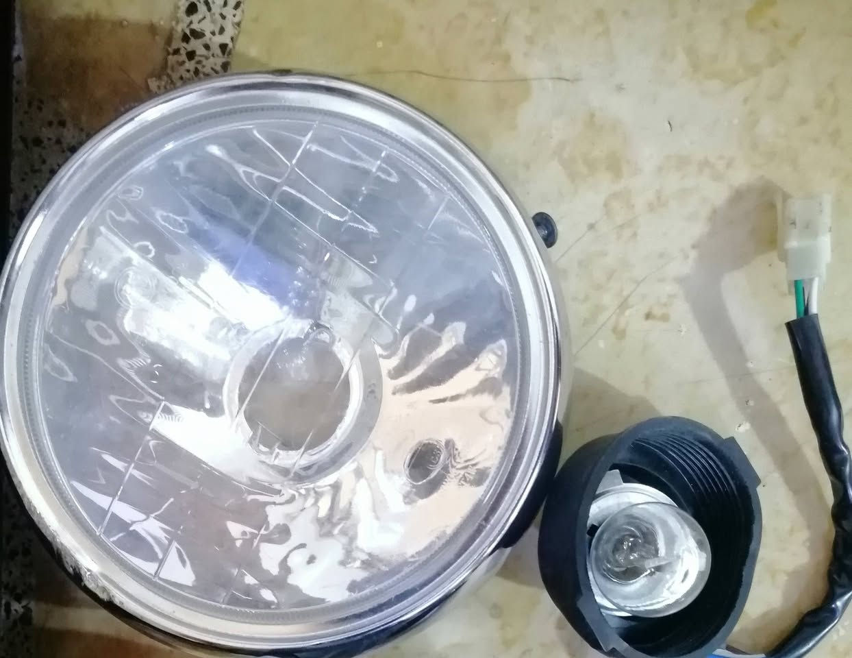 سلام عليكم غراض دايوان وأربعه كير للبيع مكاني كربلاء *********** توصيل داخل كربلاء فقط
