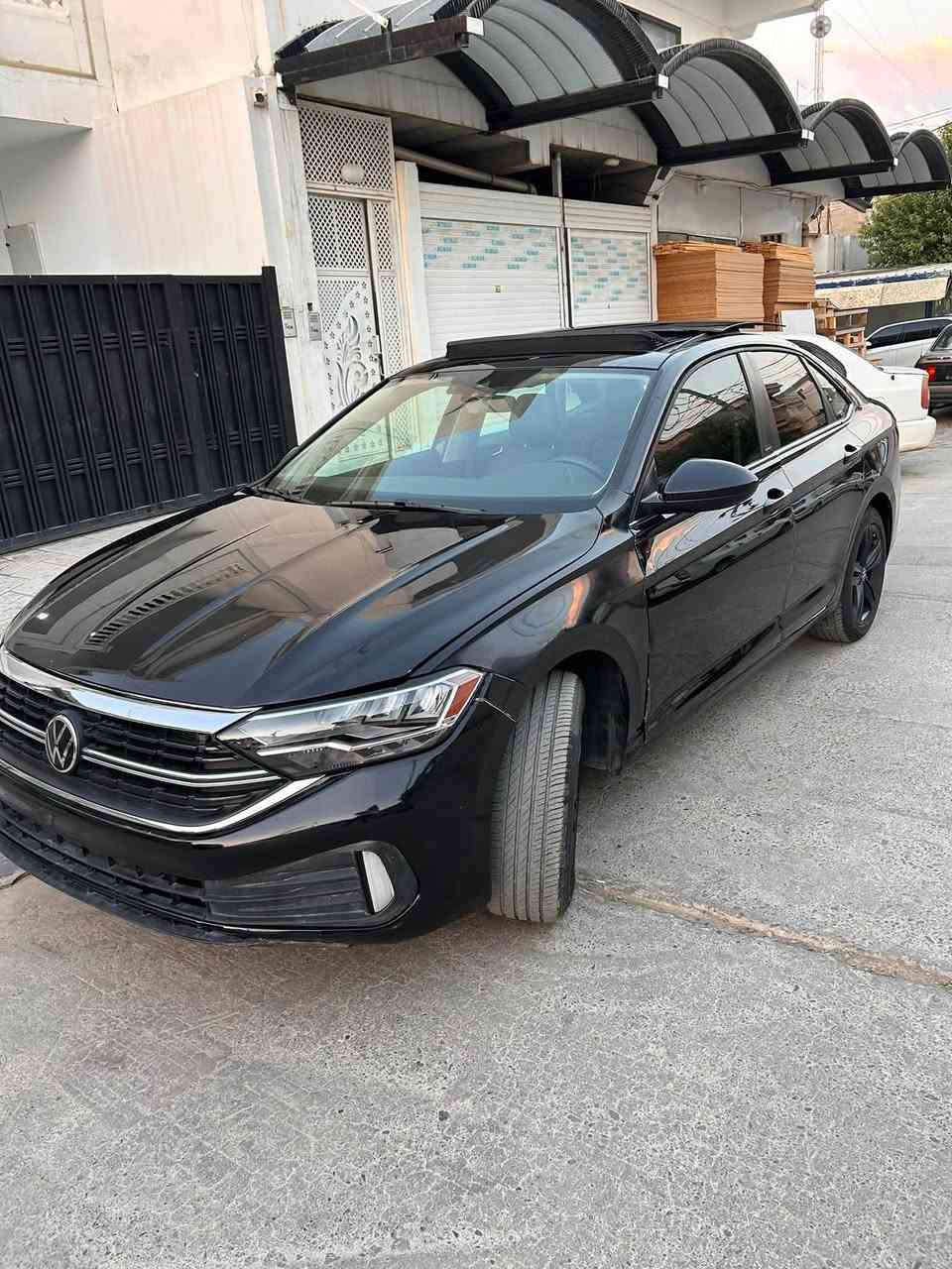 Jetta 2024 se
جیتای رەش پێش بیلادی رادیتەر و بەوابەو پانکە بیلادیە ئاو غازی بیلادی شەریکەی خۆی تێدایە تەنانەت دەعامیشی بیلادی خۆیەتی پانۆراما رادار کوشن جلد و کارەبای و گەرمی ٢٧ هەزار مایڵ ڕۆیشتوە یەک جەمەلاخی بۆیاغە دوو دەرگای بیلاد گۆراوە وە دۆسیەکەی بۆیاغە
رەقەم شانسی 3VW7M7BU2RM096684
رەقەم موبایل ***********
نرخی ١٤٠
