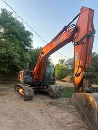 حفارة زت٣ • ٢٠١٠ • جاهزة للعمل
