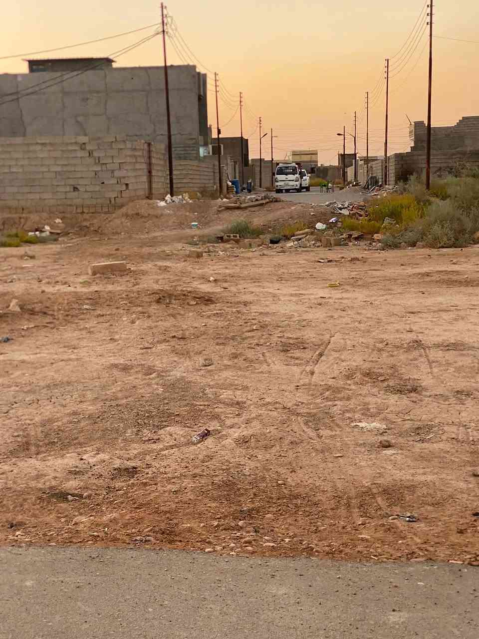 قطع اراضي للبيع 

المساحات المتوفره   ١٠٠ متر + ١٢٥ متر + ١٥٠ متر +٢٠٠ متر + ٢٥٠ متر + ٣٠٠ متر + ٤٠٠ متر 

العنوان  📍📍بغداد قضاء المدائن منطقه التصنيع تحديداً بالشهداء حي علي فاضل قرب جامع قباء 

جنس الارض زراعي ✅ 

الخدمات المتوفره   ماء + كهرباء + تبليط 

***********

للاستفسار اكثر خاص او الاتصال على الرقم
