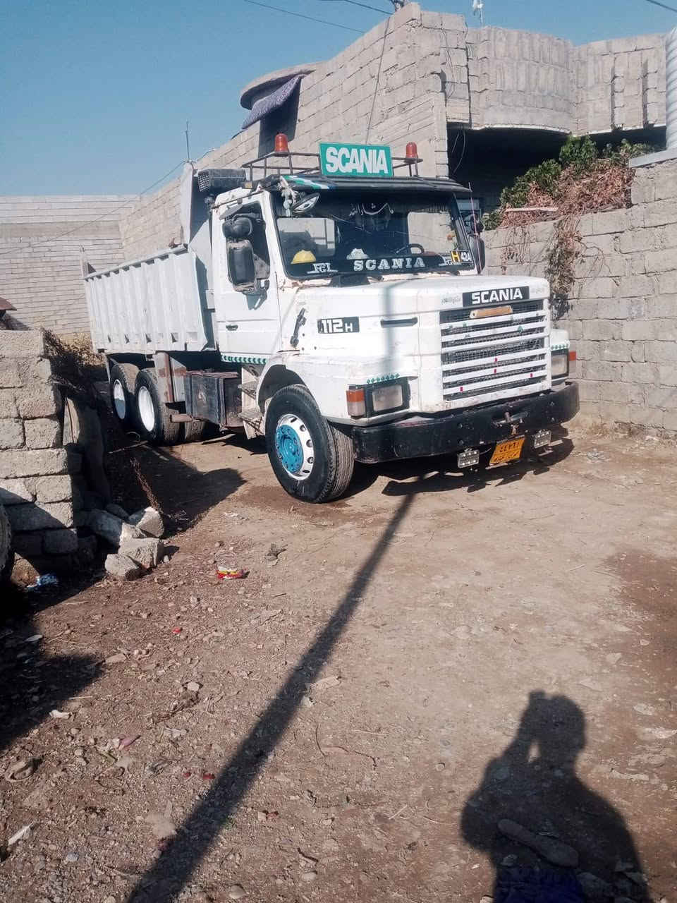 للبيع قلاب اسكانية 112رقم نينوى عندي وكالة بيها 
سنوية رأس تريلة مسجل 
بودي نظيفة كير شرط خمسة على خمسة 
محرك شرط معمر لا صرف ولا نفخ 
دشبول سمجة مجموعة سنكل عظلى 
شاصي بيها فطر شي قليل 
سعرها 95ورقة عنوان نينوى الرشيدية ***********

