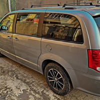 دوج كراند كرفان GT 2019  ماشية 90,000 km  رقم بغداد بأسمي تحويل مباشر ...