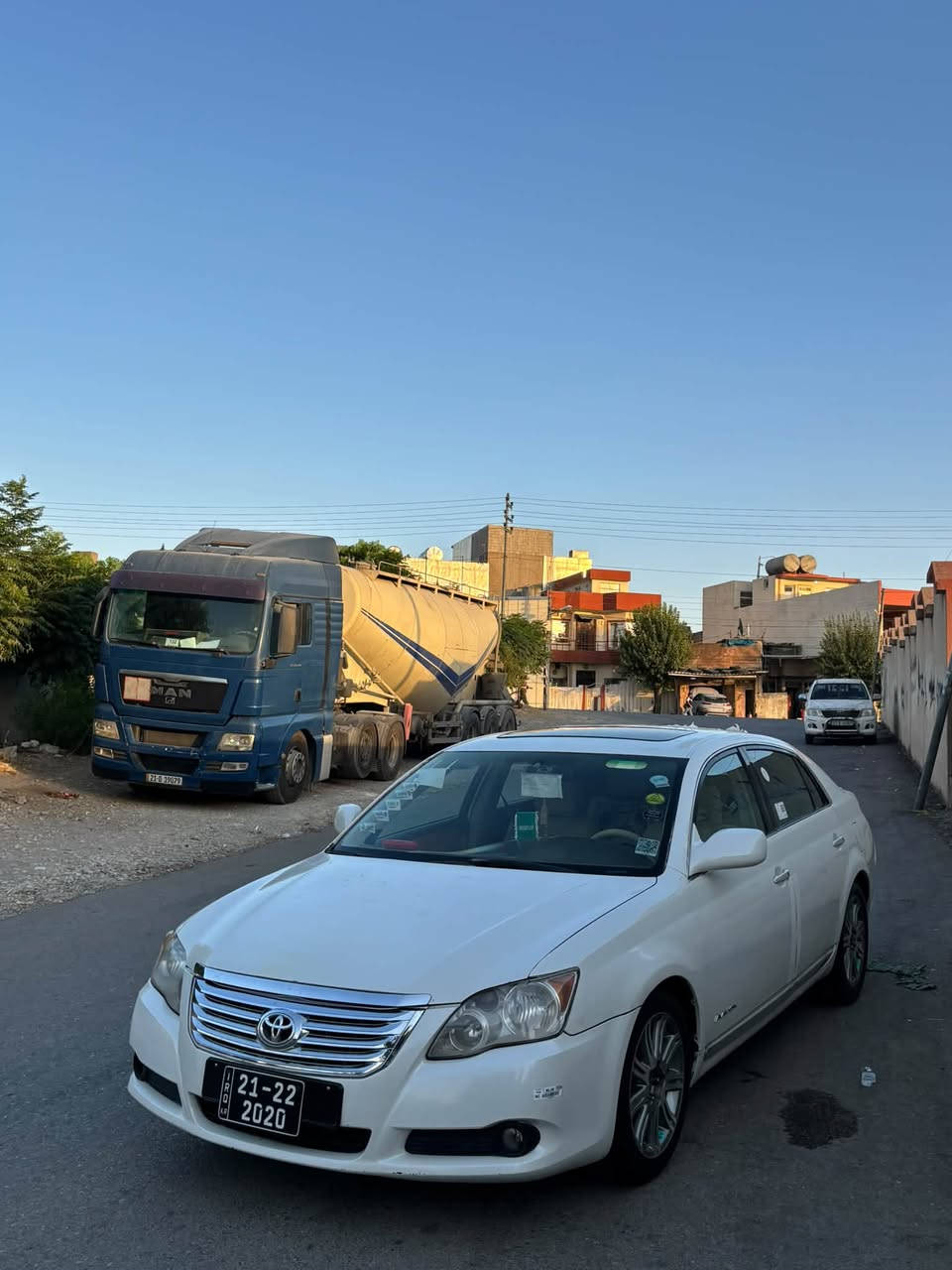 2007براوە 

سەیارەکە بەس ماشەڵای دەویت

فول مواسەفات

پێنج دەرگا بەسمە 

پەردە 

کوشن سارد و گەرم

سڵایت 

سەیارەکە کۆدی  بۆ کراوە، 

بارکودیشی پیوەیە

سەیارەکە ناو دەری پاکە، ناو زەرد جڵد 

گێڕوو مەکینە بەشەرت 

کارەبای گشتی بەشەرت

تەقە و ڕەقەی تێدا نیە بە شەرت 

شووێن سلێمانی ، 
نرخی ٥٦$

***********
