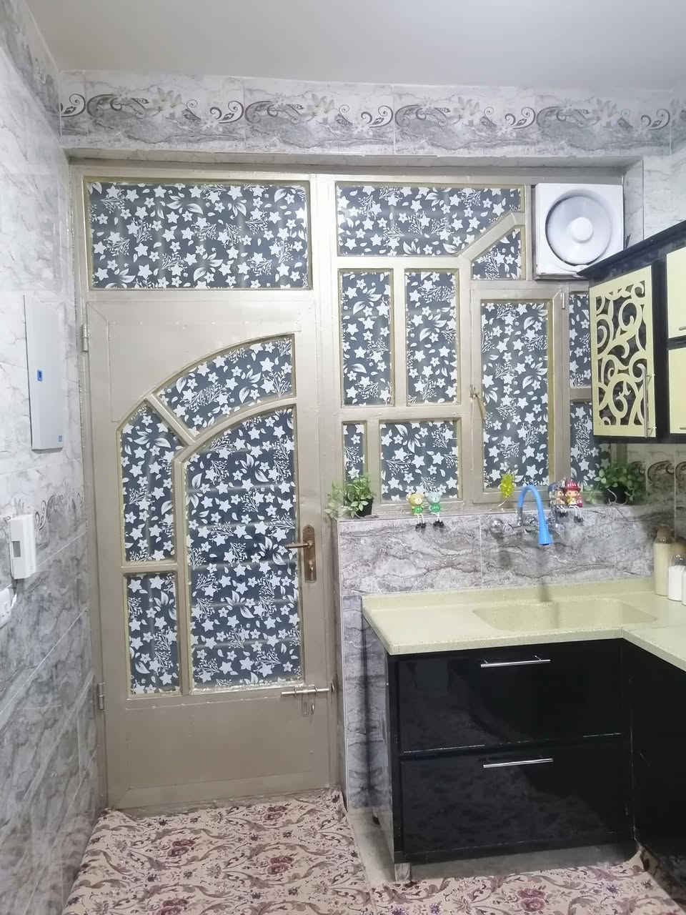سلام عليكم صباغ شبابيك ***********
