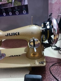 مكينة خياطه جديده استخدام شهرين فقط ماركة JUKI اليابانية  والموديل هو ...