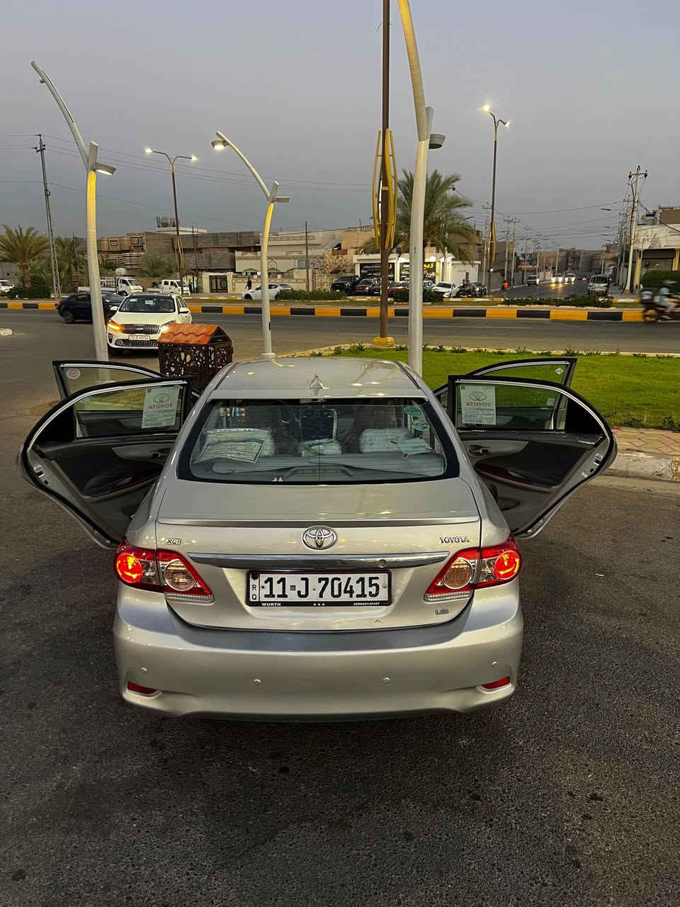 بغداد بسمي تحويل مباشر سنويه لحد 31 هزه جديده
خليجي بيهه طخه خفيفه جوه لايت الخلفي والدعاميه الاماميه خفيفه
صبغ عام اثر جراد وصبغ اصلي فول نقص بولش فقط

 عليهه ايزوكام عزل صوت وحراره من الدشبول الامامي لحد الصندوق ابواب وجاملغات وياها تخم تاير اصلي صبغ ويل حراري تخم شاشه حسايات خلفيه 
منضومه تبريد جديده مكينه وكير جديد تفرعات كلهه جدد مبدله منضومه احتراق ادامه جديده  مانقصهه اي شي دوشمه كشنات وارضيات جديده حداديه كله مبدله امامي خلفي سعرهه  92 مكانهه الانبار الفلوجة الاستفسار الاتصال على الرقم او وتساب ***********

