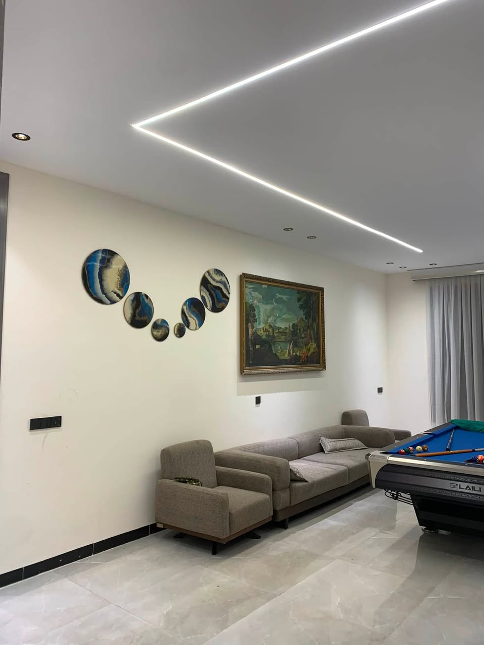 متوفر حجز في مزرعةالصباح في الدورة البعيثة 
🌴 مَـزرعة  الصباح 
🏡 موصفات المزرعة :
غرفة نوم كبيرة 
متوفر سستم صوت 
صالتين واسعات 
مطبخ متكامل 
حمامات 
حديقة كبيرة وجلسات خارجية 
مسبح للكبار 
العاب ومساحات ترفيهية 
باربكيو كامل مع جميع المستلزمات 

📍عنوان المزرعة , بغداد | البعيثة 
اجواء نظيفة , خصوصية تامة , واسعار مناسبة ✨
***********📞

