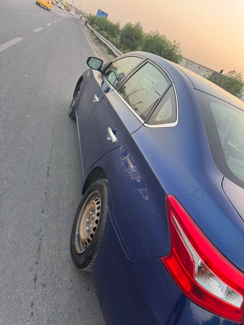 السلام عليكم اخوان
نسيان سينترا  s موديل ٢٠١٩ امريكي رقم اربيل الضرر قطعتين مثل ما موضح بصوره بدون دواخل ( الايرباك كله سليم )محرك ١.٨ ، بعض الرصعات قليله .شاشه كبيره ورادار ومستشعر الوقوف ومثبت سرعه وكامره خلفيه 
سعرها ٩٠ وبيها مجال ***********

نص مكتوب في الصور:
- en.bidfax.info Free bid history copart and iaai » Nissan » Sentra » Nissan Sentra S 2019 Blue 1.8L 4 vin: 3N1AB7AP1KY343740 Nissan Sentra S 2019 Blue 1.8L 4 vin: 3N1AB7AP1KY343740 Any carfax - $2,99 Final bid: $5600 Auction: Copart SOLD Lot number: 53812450 Date of sale: 18.11.2020 Year: 2019