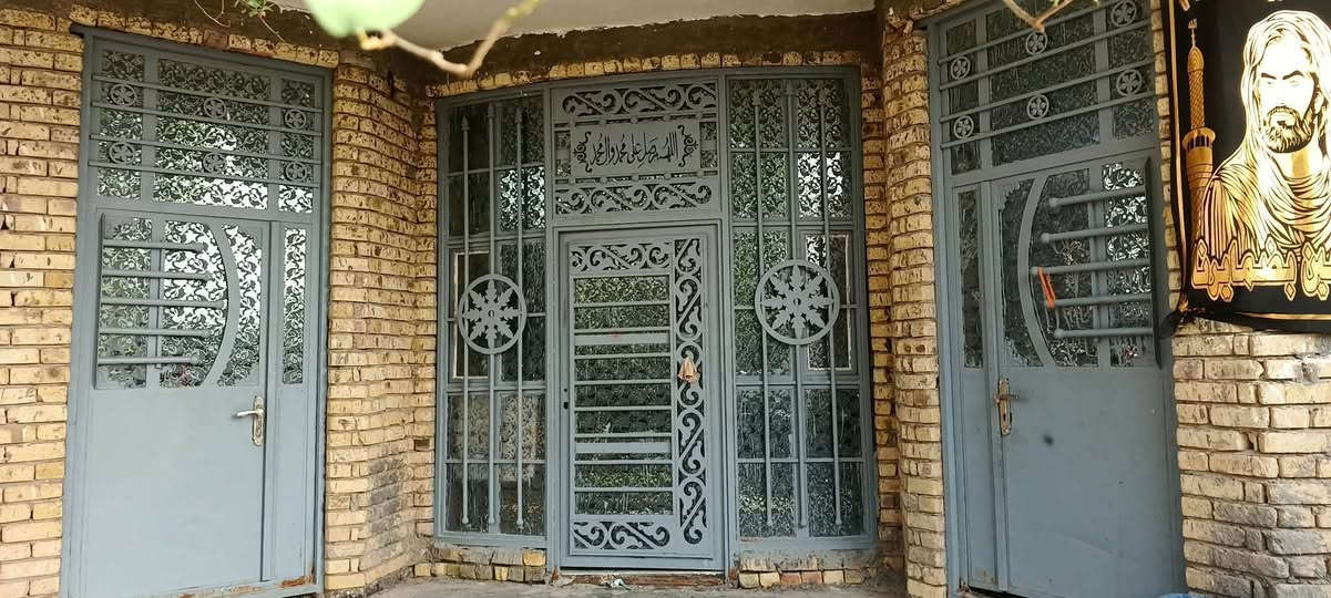شارع النفط • ٣٠٠م • غرفتين