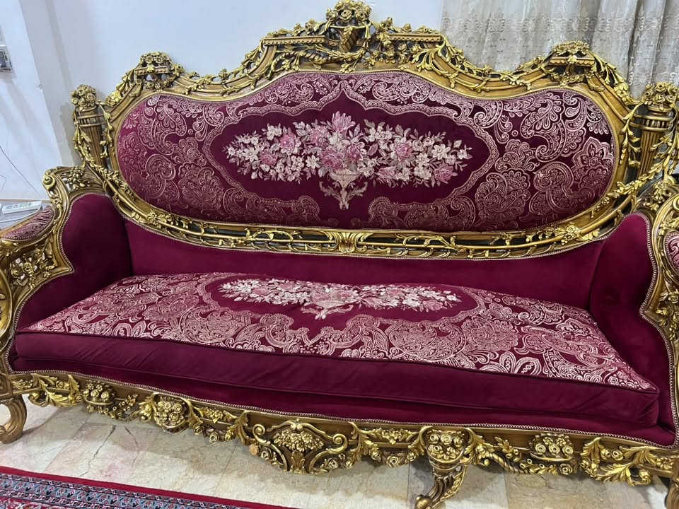 تخم دمياطي مصري ١٠ مقاعد معا طبلات كلش نضيف سعر خاص ***********
