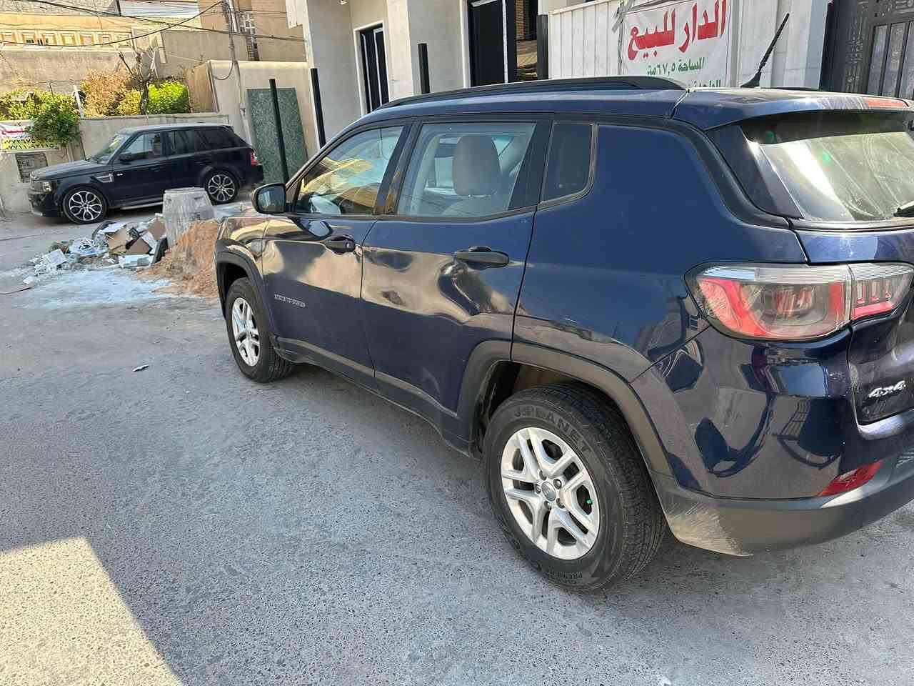 السلام عليكم 

للبيع جيب كومباس فئة سبورت  موديل 2018 تحويل بأسمي صور الحادث مرفقه بالمنشور
 مكينه 2400 فور ويل السعر 115 مكاني بغداد 
الاتصال ***********
