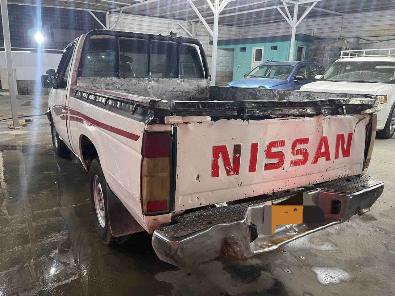 نیسان ١٩٩٠ 
گیرومەکینەی ٢٠٠٢ z
بە شەرتی گیرو مەکینە  کارەبای ئەکسل
٤ تایەی تازە تەنها ئارمەکەی ون بوە 
نرخی ٢٧ گەڵا السليمانية, العراق
