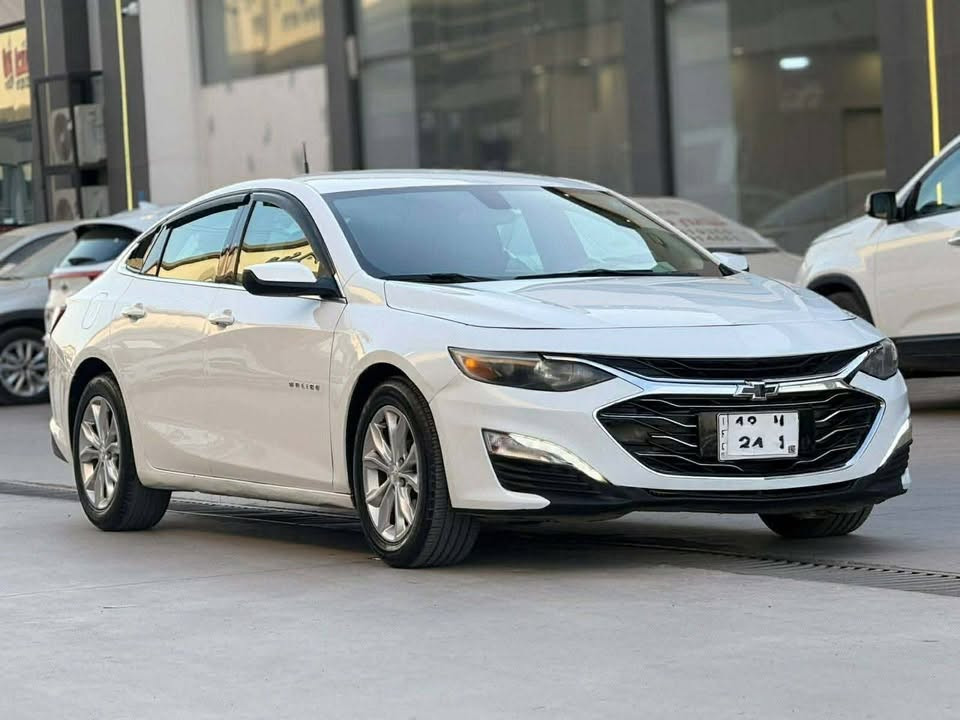 ماليبو 2020
اربع قطع صبغ
بدون دواخل 
رقم نينوى سيارة نضيفه حيل
سعر 100$
*********** فقط واتساب
