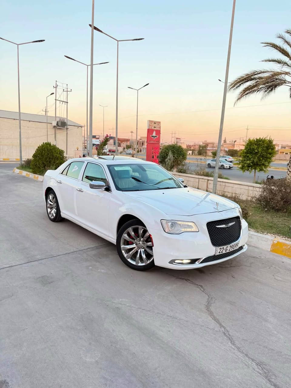 السلام عليكم
اوباما2016 c  بدون صبغ داخل عسلي

 

سعرها 228

كل نواحي ماشيه150

اللون ابيض ثلجي ⚪️

المواصفات 

 بصمه  

بانوراما  

تشغيل عن بعد 

كشن امامي تدفئة تبريد

تحكمات أستيرن 

مري هيتر قلابه 

تبريد قطعتين

 

وباقي مواصفات المعروفه رقم اربيل  سنويه ورقم كله جديد تحويل ثاني يوم

مكان السياره / كركوك

ملاحضه بيه مكانين بارد صغار ولباقي مكفول السياره كفاله  

 

للاتصال 

***********
