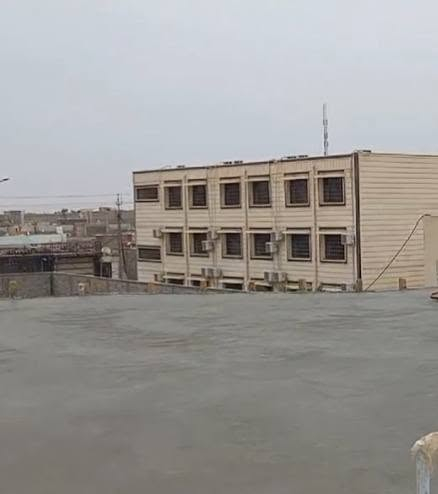 مقبل عليكم الشتاء
جاهزين صب الصطوح 

اتشربت الصطوح 

تكير الديار البيتونه 

لبخ لط البيت داير حبل حفاظآ قوت البناء حتى مايفطر 

مكاني نجف قضاء المشخاب. نطلع وين ماكان العمل 
***********
