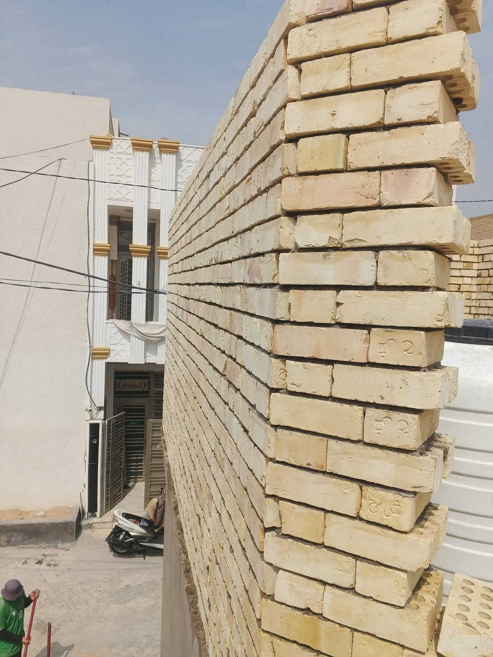 بناء مفرق • درجة أولى • متواجد كل الوقت