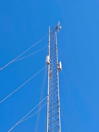 برج حديد • ٢١م • سكترات UBNT