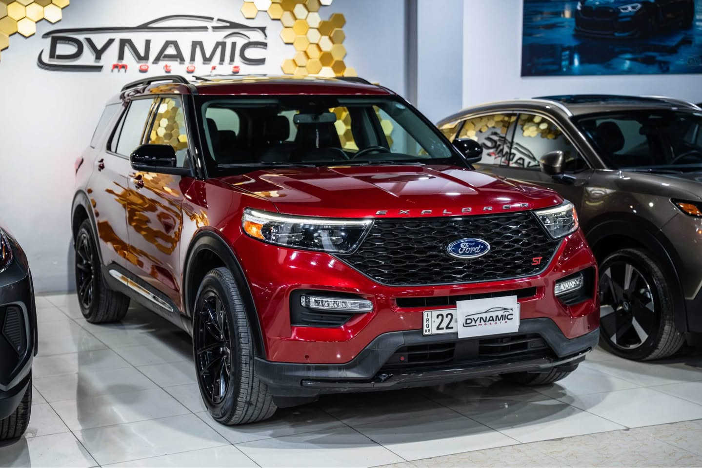 2024Ford Explorer XLT FULL
فول

‎موديل : 2024
‎‏‎ماوەی ڕۆیشتن :28,500ميل
‎هاوردةي : امريكي
‎‏‎پستۆن : ٤سلندر
‎رةنگ: ماروني
‎رةنگي ناوي :اسود
‎‏‎موسفات/ فول فول ١/١
‎بوياغ:٢ قطعة
‎ارباك: سوكان و شان
‎ژمارة هةولير 
‎ناونيشان هةولير جادةي حديد و خشب  شركة دايناميك موتورز لة 10 بةياني تا 10 شةو كراوةية..
‎بو زانياري زياتر پةيوةندي بكةن بة وتس اب

***********
========================= أربيل, العراق
