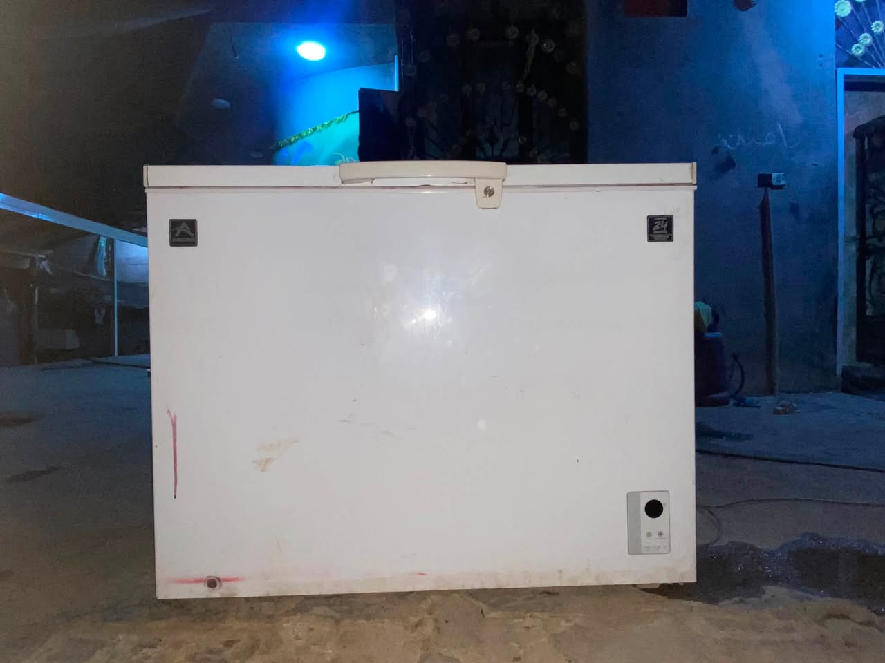 مجمده نظافة فول استعمال بسيط ماتبرد فقط ماطور يرادلهه السعر 140 وبيهه مجال الشراي يتصل على هذا الرقم وبي خير ويدلل ***********
العنوان طريق حلة كربلاء بالقرب من سيطرة أم الهوى
