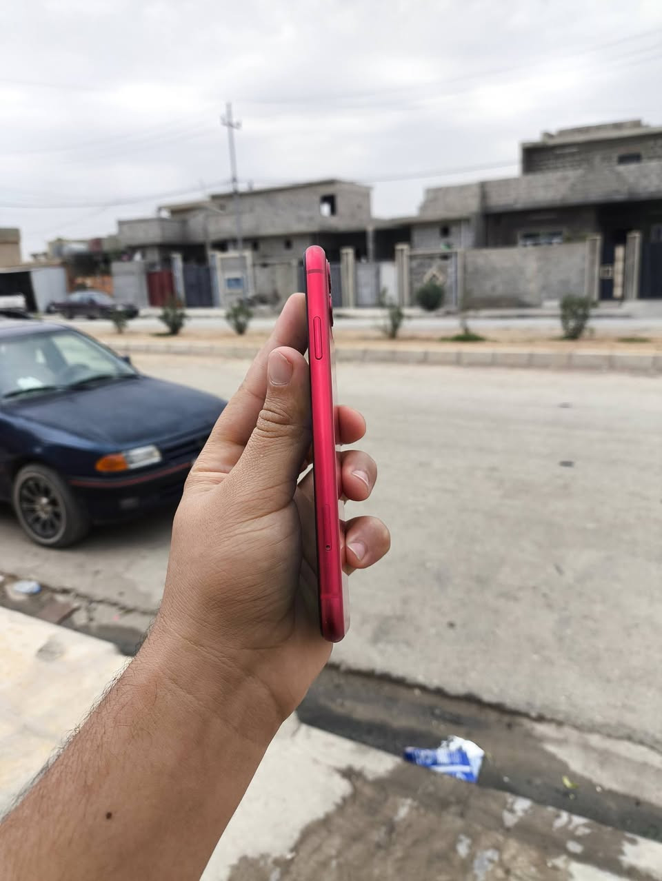آيفون ١١ • ٦٤ جيجا • الموصل الايسر