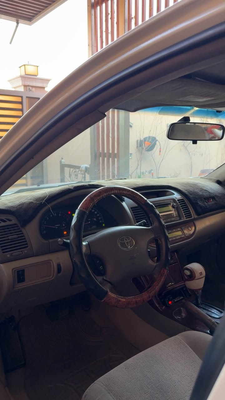 السلام عليكم كامري  ٢٠٠٦ سياره كامله و جاهزه من كلشي V6 3000 سياره فتحه سياره جاهزه لل اخير كلش للي تفيده يراسلني اكله تفاصيله و شنو بيها سعره ١١٠  و بيها مجال رقم*مميز************
