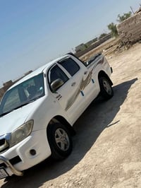 هايلوكس • ٢٠١١ • رقم بصره