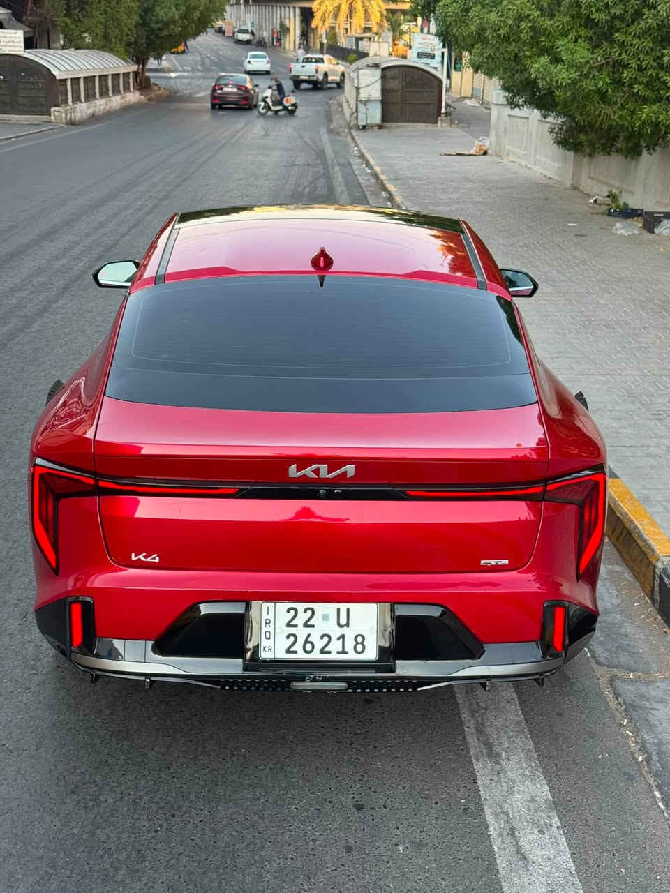السلام عليكم 
‏Kia K4 Gt line 2025
محرك :2000 DOHC اقتصادي جداً 
ماشيه 30 km
سيارة مكفوله ليبل واحد بدون تبديل 
بيهه بس بارد بلصندوك ع كد شبر 
بدون ايرباك بدون دواخل بدون كلشي 
المواصفات 1/1 اعلى فئة واعلى مواصفات

داخل لونين ابيض اسود 
بانوراما 
لايت لد حاجب اصفر 
لايت زينون عدسات 
لايت عقل اوتو الاماكن المعتمة 
بك لايت لد 
وياله كروم 18 جي تي لاين 
كفرات اسود لامع بيانو فقط بالgt line
دخولية ترحيب علامة kia 
بصمة التشغيل 
دخول ذكي 
تشغيل عن بعد 
شفتات ستيرن 
دركة الحديثة 
قيادة ذاتيه 
تحديد مسار 
مثبت سرعة 
تحديد سرعة 
تحكمات ستيرن 
مود درايف سبورت 
رادار امامي ،رادار خلفي ، رادار جانبي 
داخل جلد
كشنات كهرب سايق 
كشنات تدفه
شاشات متصلة 
تحكم شاشه تبريد تدفئة 
شاحن لاسلكي 
اوتو هولد 
صندوق ذكي عند التقرب 

السعر : 205
العنوان بغداد 
اي استفسار او صور ضربه 
واتساب. 

***********
