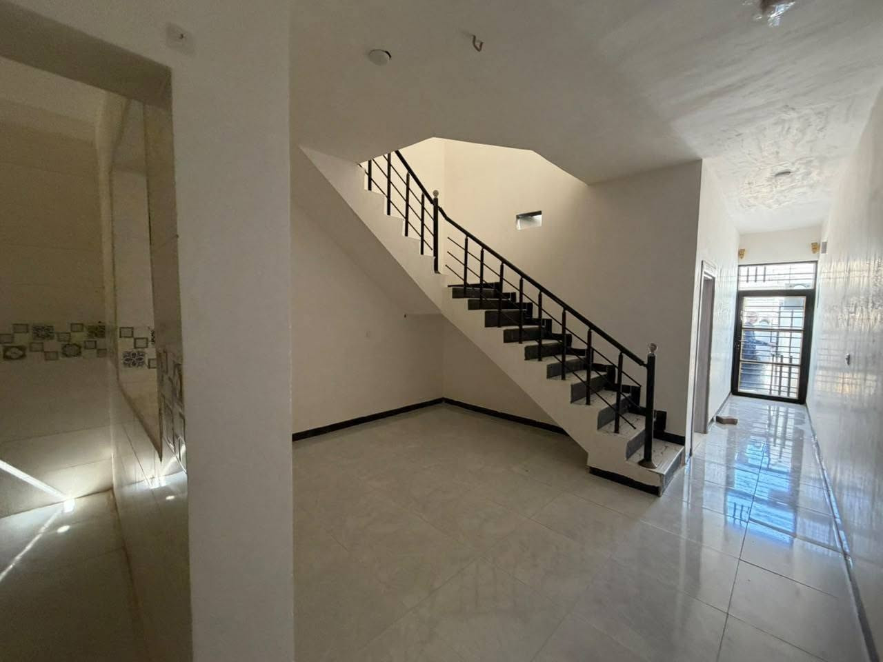 🏡✨ دار للبيع | تكريت – الديوم / منطقة التصنيع ✨🏡
📐 المساحة: 100م²
📏 الواجهة: 5م × النزال 20م
🏢 طابقين
🛏️ 3 غرف نوم

💰 السعر: 65 مليون فقط

📞 للاستفسار والتواصل:
***********
***********

🏢 مكتب أرض الأحلام للعقار
✨ فرصتك لامتلاك دار بسعر مميز
